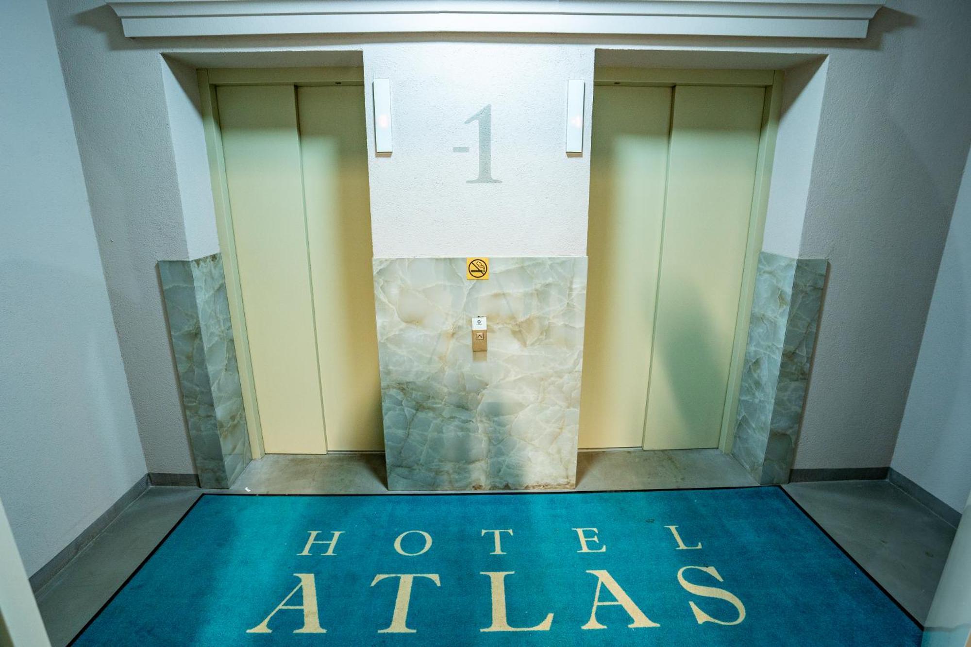 Atlas Hotel Timişoara Exterior foto